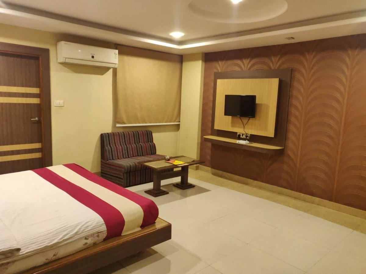 Hotel Shree Vinayak Palace Bhopal Dış mekan fotoğraf